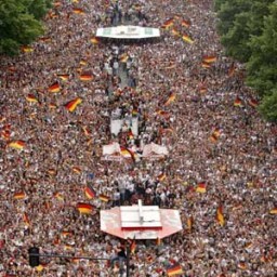 400.000 навијача у Берлину