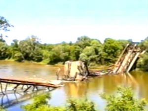30. maj – pogođen most u Varvarinu