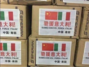 Kineska pomoć Italiji – oprema, aparati za disanje i poruka: Sa vama smo