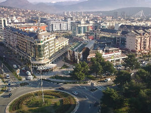 Crna Gora zatvara škole i zabranjuje sva javna okupljanja
