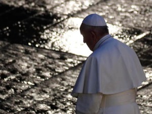 Молитва за човечанство папе Фрање на празном тргу Светог Петра