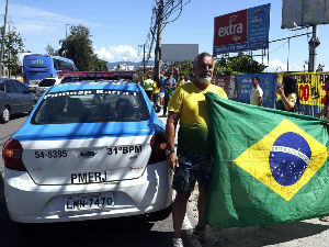 Бразил, ”побуна” против Болсонара