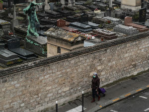 Број мртвих у Француској драматично расте