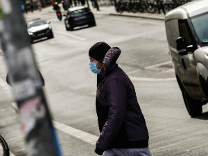 Nemačke muke sa maskama, modni lanci traže i 10 evra