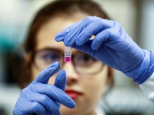 Немачка, одобрено прво тестирање вакцине на људима