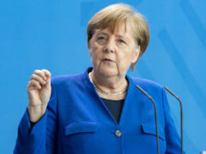 Merkel: Za razvoj vakcine nedostaje još osam milijardi evra