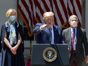 Putin, Džonson, Bolsonaro i Tramp - previše mačo da bi nosili maske