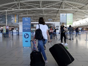 Grčka produžila zabranu ulaska vazdušnim putem državljanima van EU