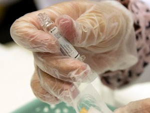Italijanski ministar: Moguće da prve doze vakcine budu na tržištu do kraja godine