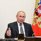 Putin pod "staklenim zvonom" tokom pandemije, živi i radi u posebnim uslovima