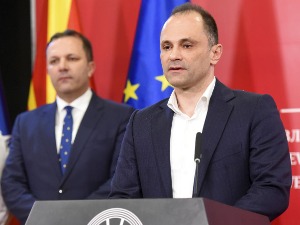 "Болнице пренатрпане, Северна Македонија припрема сценарио за слање пацијената у друге земље"
