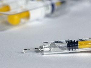 Руси праве "лагану" вакцину, имунитет траје неколико месеци