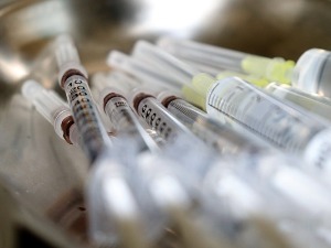 Vakcina ne postaje magična u trenutku - medicinski tehničar se zarazio posle prve doze