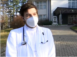 Doktor Dinčić nije imao dilemu – posle prekida nastave, pridružio se lekarima na prvoj liniji borbe