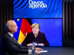 Merkel: Kovid je promenio svet, moglo i brže da se deluje