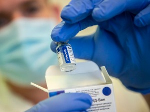 Počelo ispitivanje kombinovane primene "sputnjika" i vakcine "Astra-Zeneke"