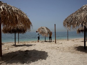 Грчка се спрема да у мају отвори туристичку сезону – који су услови за одлазак на море