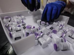 Zvaničnik EMA potvrdio vezu između vakcine "Astra-Zeneke" i retkih slučajeva stvaranja krvnih ugrušaka