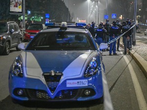 Сукоб полиције и групе младих на периферији Милана због непоштовања мера