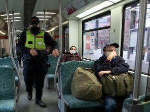 Ко не носи маску у немачким возовима добија забрану путовања железницом