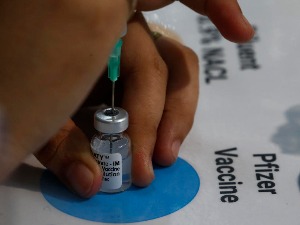 Američki stručnjaci istražuju navode o srčanim problemima mladih nakon vakcinacije
