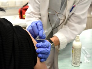 Бесплатна вакцинација у Мађарској за грађане три округа у Србији