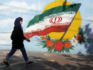 Iran u petom talasu epidemije, novo zaključavanje Teherana