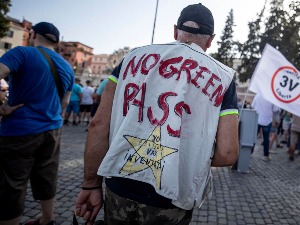 Italija, pretnje virusolozima i novinarima zbog zelenih propusnica 