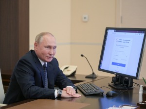 Putin: Nisam se razboleo od kovida, hvala bogu