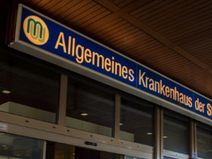 Medicinska sestra u Austriji: Preminuli od kovida se ostavljaju u hodniku