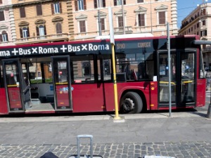 Italija – 170.000 pozitivnih, problemi u prevozu, bankama