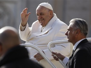 Papa Franja: Mundijal u Kataru prilika za stvaranje mira u svetu