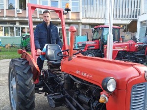 Besplatni bezbednosni ramovi za traktore