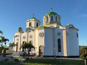 Novo ruho crkve Sveta Petka za pedesetu godišnjicu u San Markosu