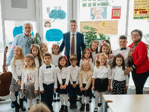 Gujon na Dan maternjeg jezika: Nove srpske dopunske škole u SAD i Austriji